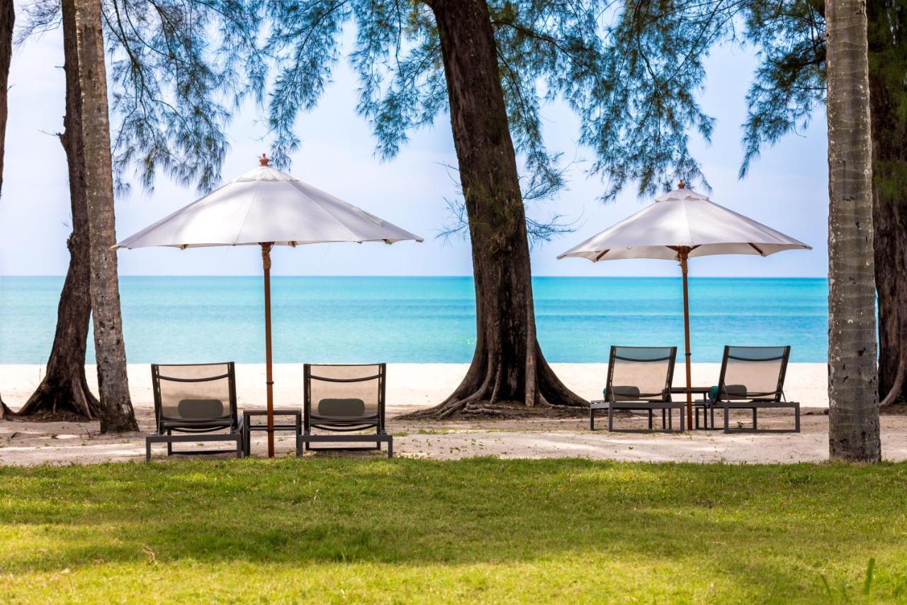 Outrigger Khao Lak Beach Resort - Sha Extra Plus Extérieur photo Beach at The Royal Paradise Hotel & Spa