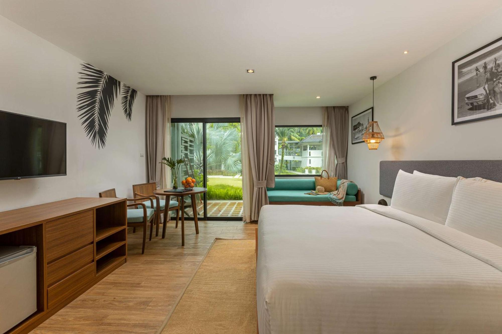 Outrigger Khao Lak Beach Resort - Sha Extra Plus Extérieur photo Deluxe Room