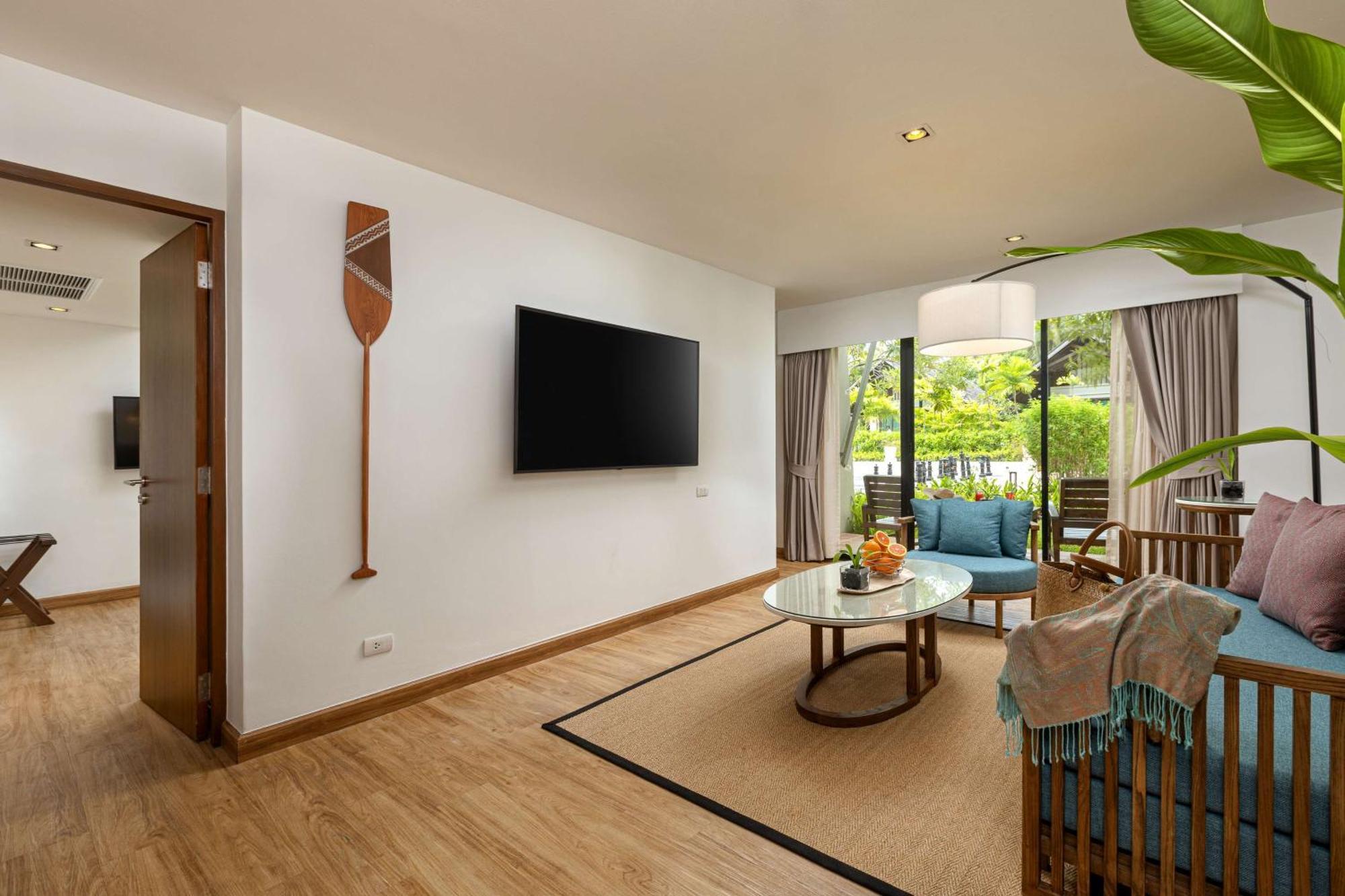 Outrigger Khao Lak Beach Resort - Sha Extra Plus Extérieur photo Living room of a two-bedroom villa